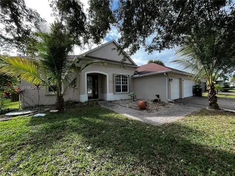 1420 SW Dimperio Avenue Port St. Lucie FL 34953