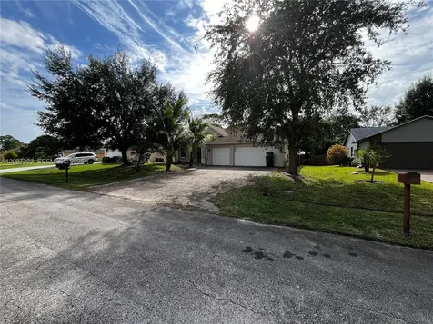 1420 SW Dimperio Avenue Port St. Lucie FL 34953
