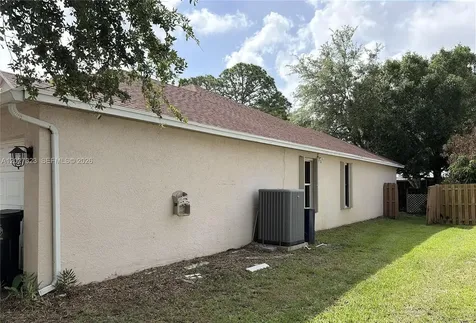 1420 SW Dimperio Avenue Port St. Lucie FL 34953