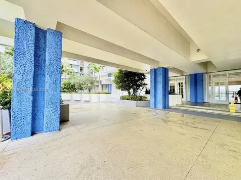 800 West Avenue Miami Beach FL 33139