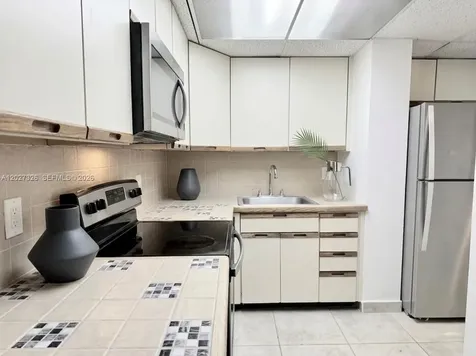 800 West Avenue Miami Beach FL 33139