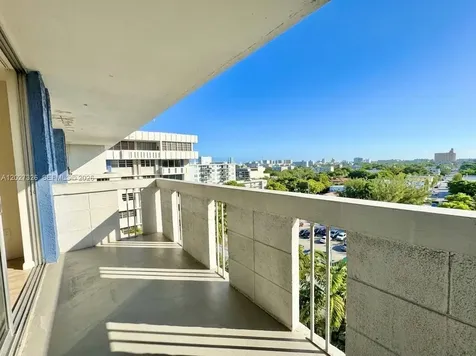 800 West Avenue Miami Beach FL 33139