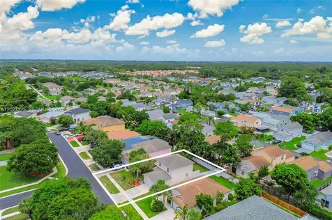 6188 Azalea Circle West Palm Beach FL 33415