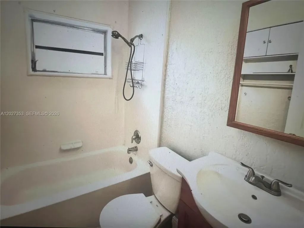 2641 SW 13th Avenue Fort Lauderdale FL 33315