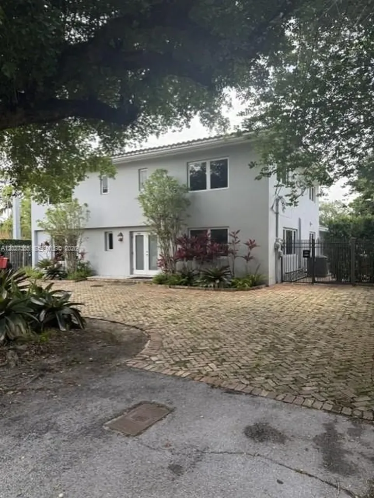4803 University Drive Coral Gables FL 33146