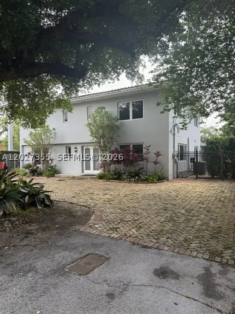 4803 University Drive Coral Gables FL 33146