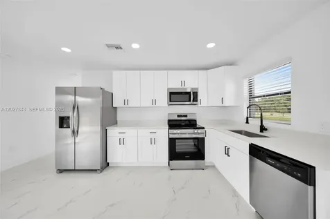 4987 Fairway Court Lehigh Acres FL 33971