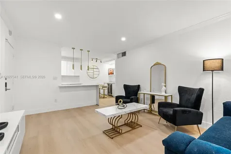 10780 N Kendall Drive Miami FL 33176