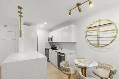 10780 N Kendall Drive Miami FL 33176
