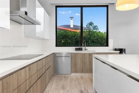 16470 NE 30th Avenue North Miami Beach FL 33160