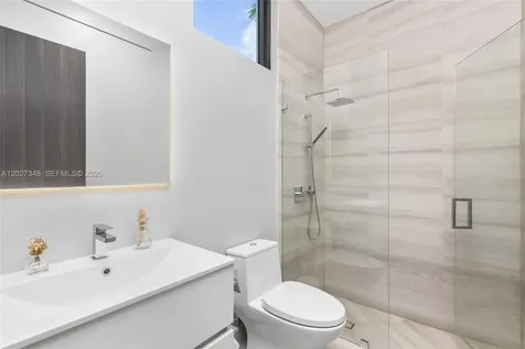 16470 NE 30th Avenue North Miami Beach FL 33160