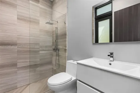 16470 NE 30th Avenue North Miami Beach FL 33160