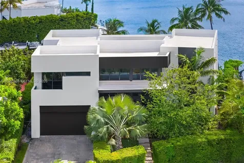 16470 NE 30th Avenue North Miami Beach FL 33160