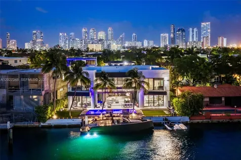 16470 NE 30th Avenue North Miami Beach FL 33160