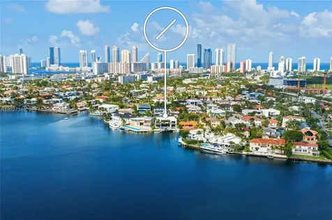 16470 NE 30th Avenue North Miami Beach FL 33160