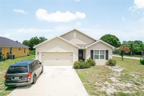 2497 SW Barber Lane Port St. Lucie FL 34984