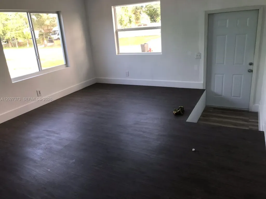 3327 Sapphire Road Lake Worth FL 33462