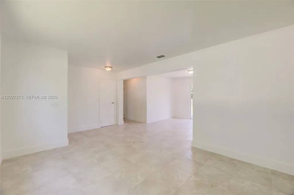 3327 Sapphire Road Lake Worth FL 33462