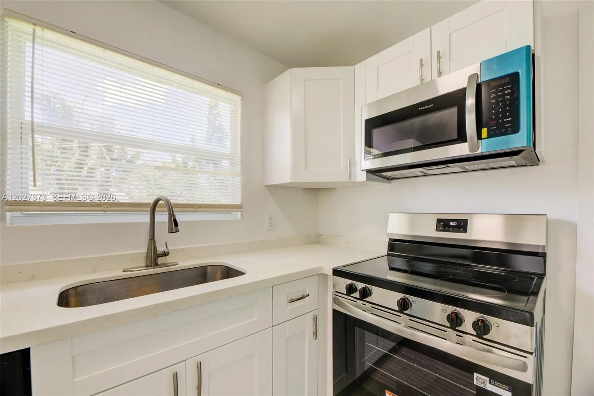 3327 Sapphire Road Lake Worth FL 33462