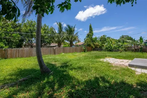 3327 Sapphire Road Lake Worth FL 33462