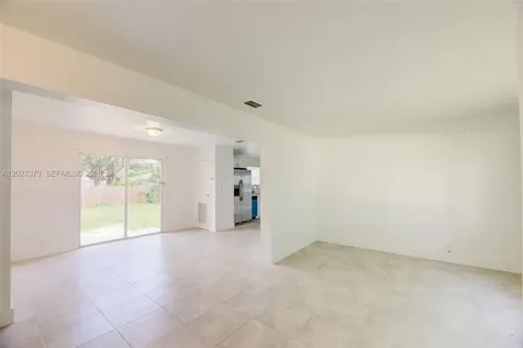 3327 Sapphire Road Lake Worth FL 33462