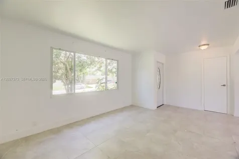 3327 Sapphire Road Lake Worth FL 33462