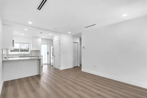 2814 SW 26th Street Miami FL 33133