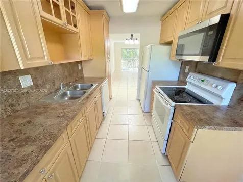 8450 Lagos De Campo Boulevard Tamarac FL 33321