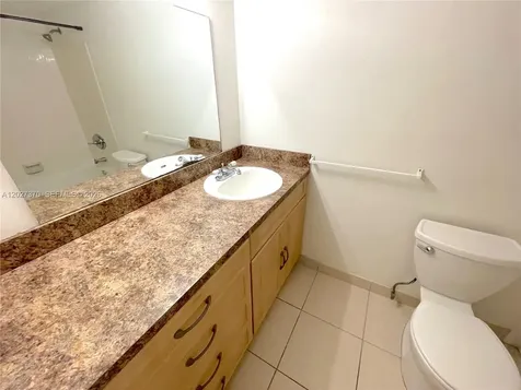 8450 Lagos De Campo Boulevard Tamarac FL 33321