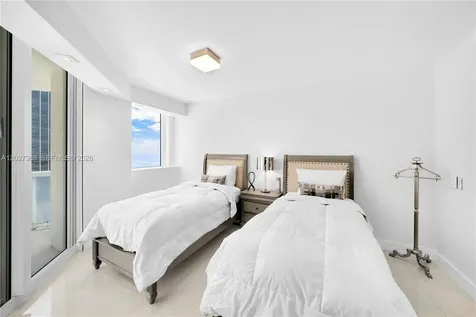 4779 Collins Avenue Miami Beach FL 33140