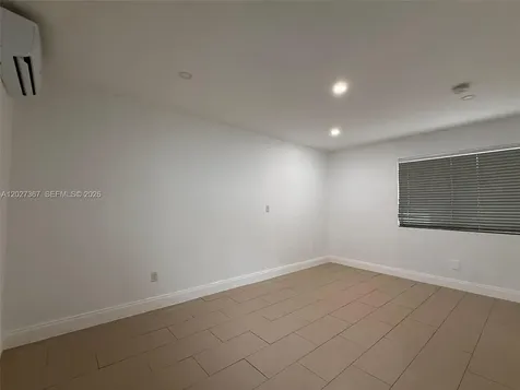 6723 NE Miami Place Miami FL 33138
