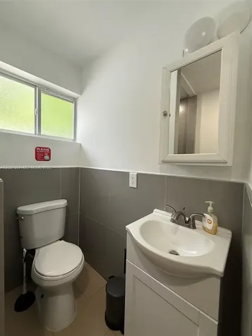 6723 NE Miami Place Miami FL 33138