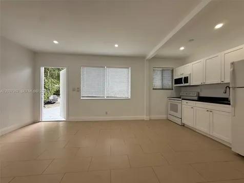 6723 NE Miami Place Miami FL 33138
