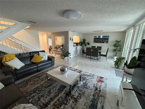 10247 NW 51st Terrace Doral FL 33178