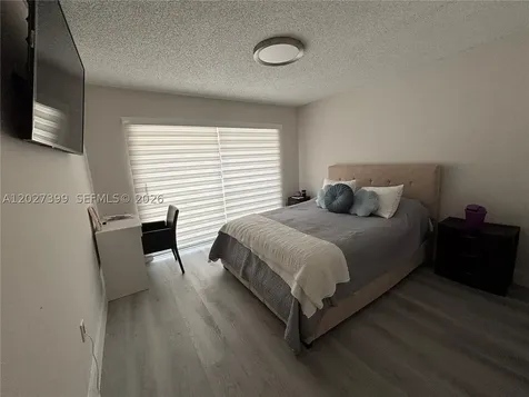 10247 NW 51st Terrace Doral FL 33178