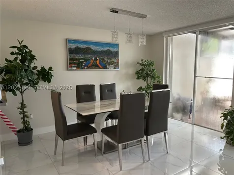 10247 NW 51st Terrace Doral FL 33178