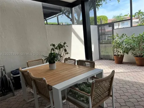 10247 NW 51st Terrace Doral FL 33178