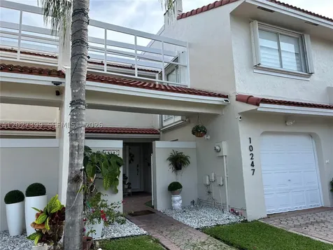 10247 NW 51st Terrace Doral FL 33178