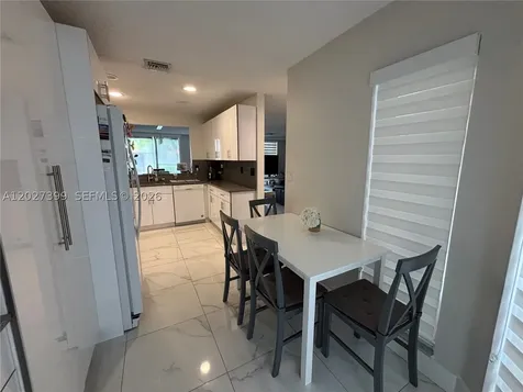 10247 NW 51st Terrace Doral FL 33178