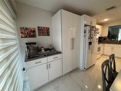 10247 NW 51st Terrace Doral FL 33178