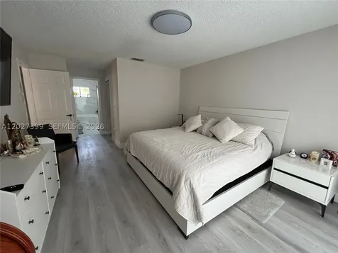 10247 NW 51st Terrace Doral FL 33178