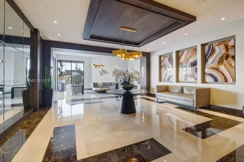 20505 E Country Club Drive Aventura FL 33180