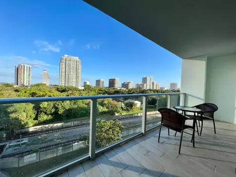 1600 SW 1 Avenue Miami FL 33129