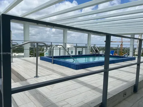 1600 SW 1 Avenue Miami FL 33129