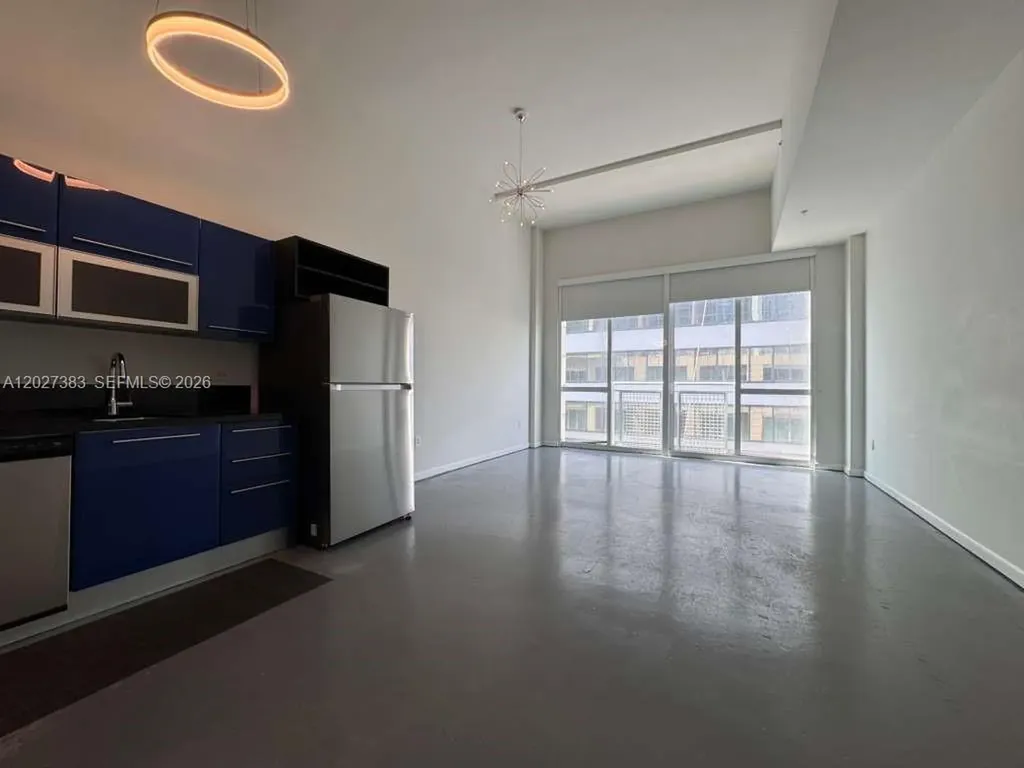 253 NE 2nd Street Miami FL 33132