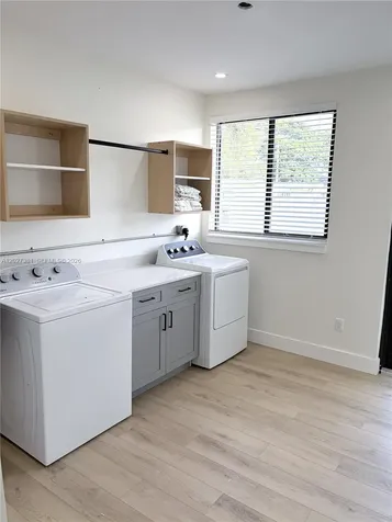 2956 NW 47th Street Miami FL 33142
