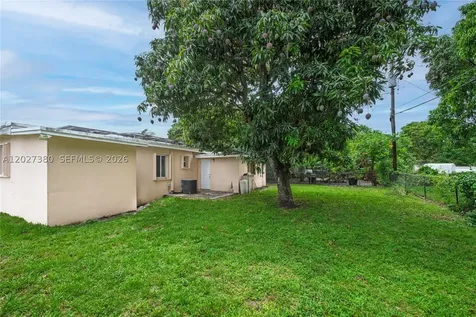12741 Wood Street Miami FL 33167