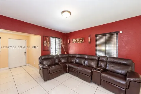 12741 Wood Street Miami FL 33167