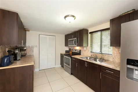 12741 Wood Street Miami FL 33167