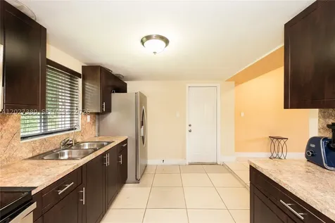 12741 Wood Street Miami FL 33167